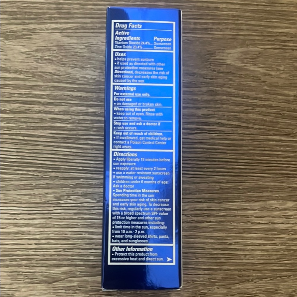 ZO Skin Health Sunscreen + Powder SPF 40 - Picture 3 of 5